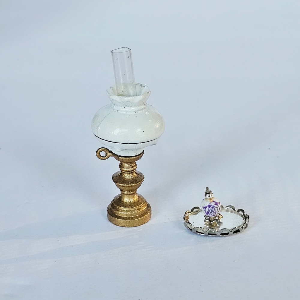 Vtg Victorian Mini Dollhouse Brass Oil Lamp Perfume Bottle Mirrored Tray Set - Picture 3 of 8